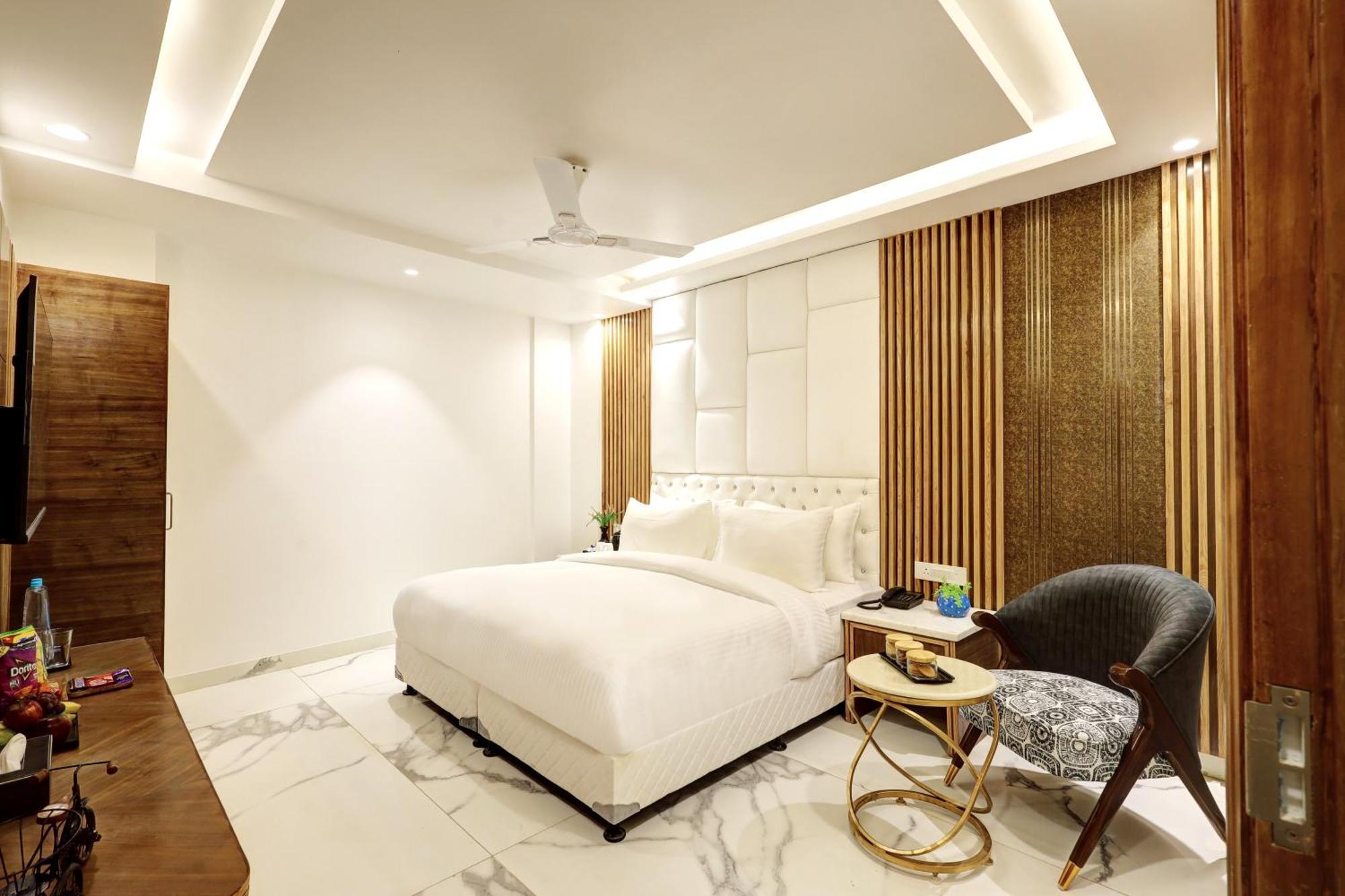 Hotel Namaste Hindustan Just A Minute Away From New Delhi Railway Station And Connaught Place Bagian luar foto
