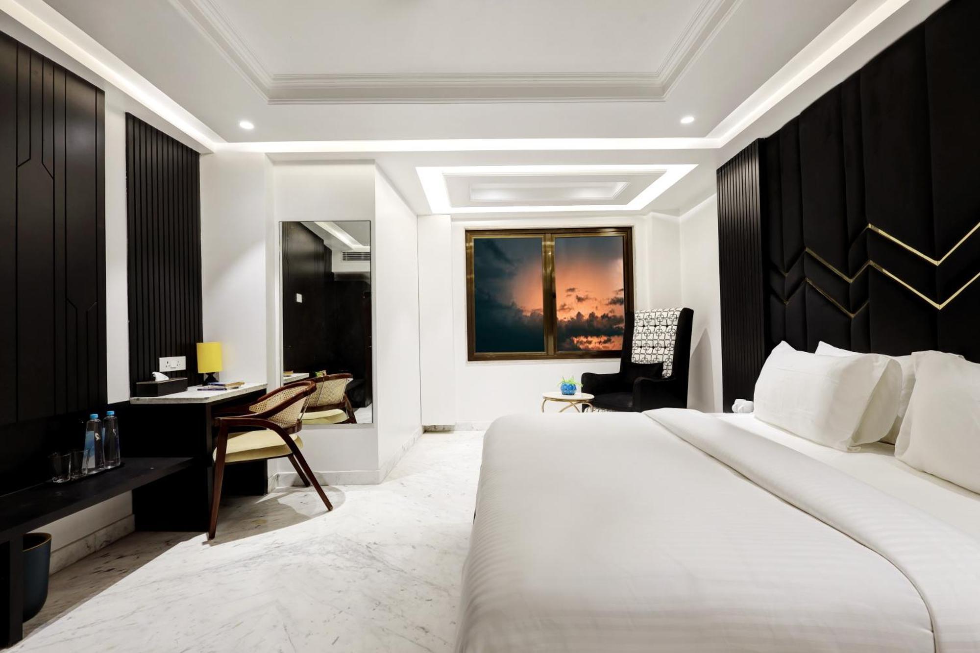 Hotel Namaste Hindustan Just A Minute Away From New Delhi Railway Station And Connaught Place Bagian luar foto
