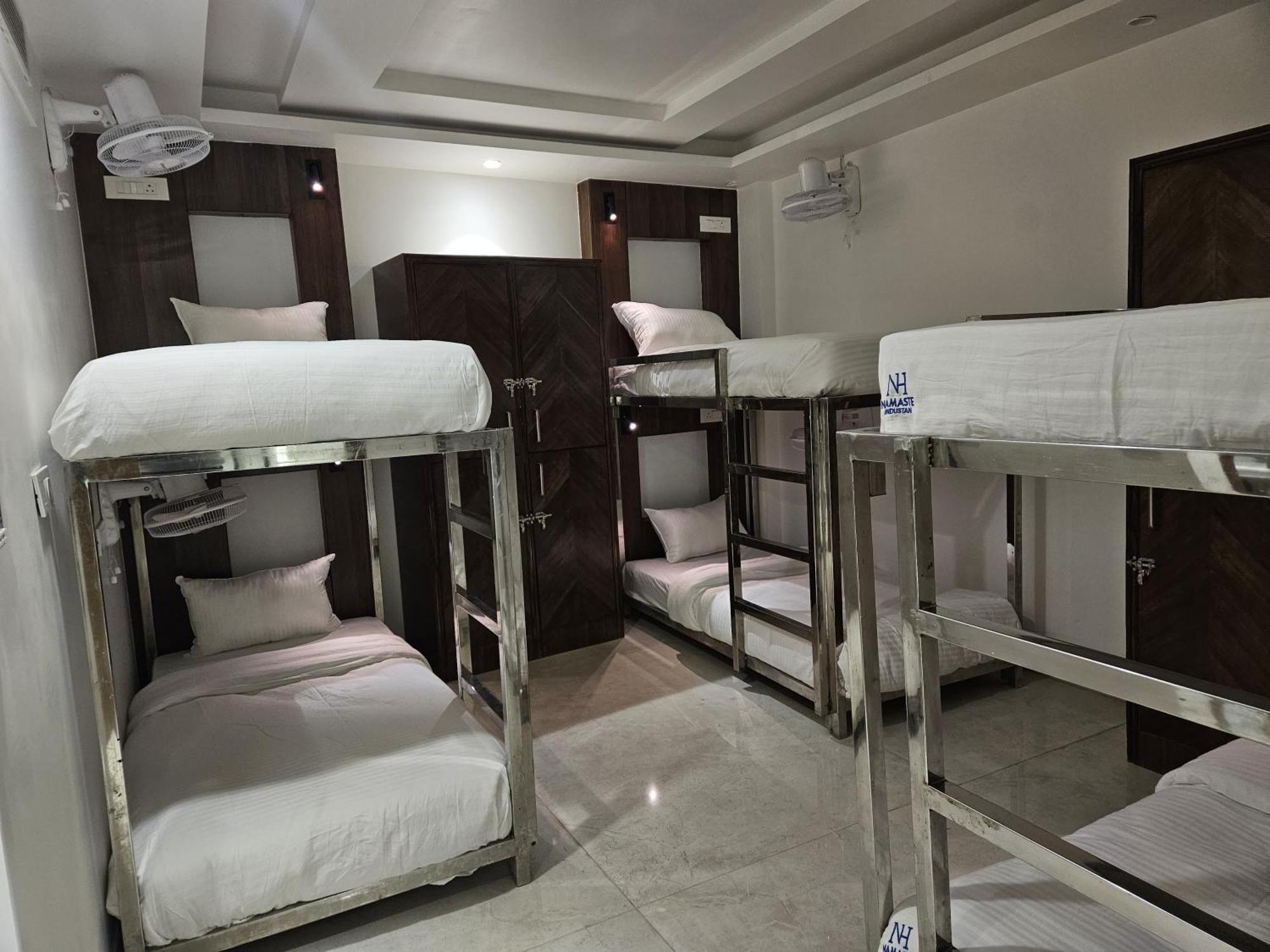 Hotel Namaste Hindustan Just A Minute Away From New Delhi Railway Station And Connaught Place Bagian luar foto
